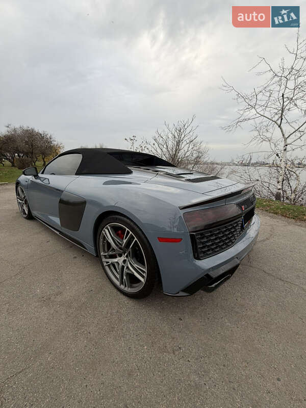 Родстер Audi R8 2020 в Дніпрі фото 19 Родстер Audi R8 2020 в Дніпрі