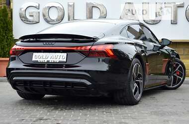 Купе Audi RS e-tron GT 2021 в 