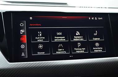 Купе Audi RS e-tron GT 2021 в 