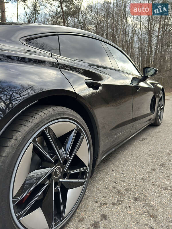 Купе Audi RS e-tron GT 2021 в Вінниці