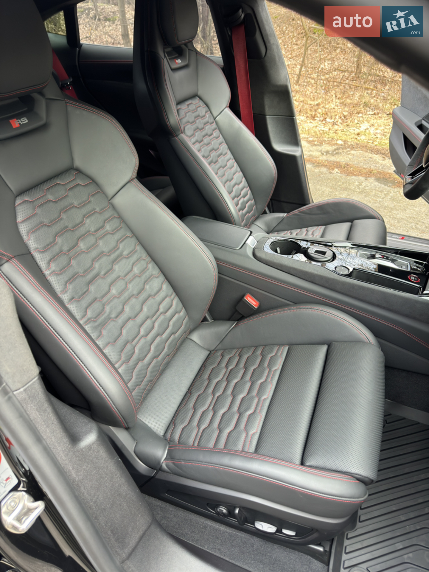 2021 Audi RS e-tron GT - мініатюра 28