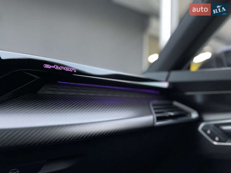 Купе Audi RS e-tron GT 2021 в Одесі