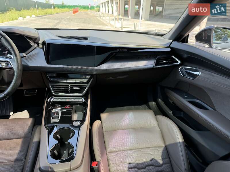 Купе Audi RS e-tron GT 2021 в Києві
