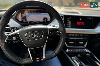 Купе Audi RS e-tron GT 2023 в 