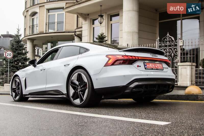 Купе Audi RS e-tron GT 2021 в Києві