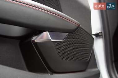 Купе Audi RS e-tron GT 2021 в 