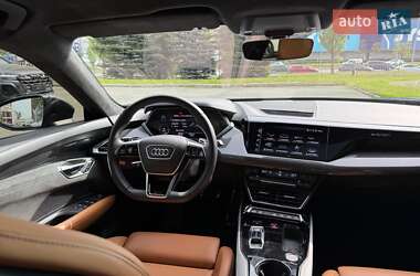 Купе Audi RS e-tron GT 2021 в 