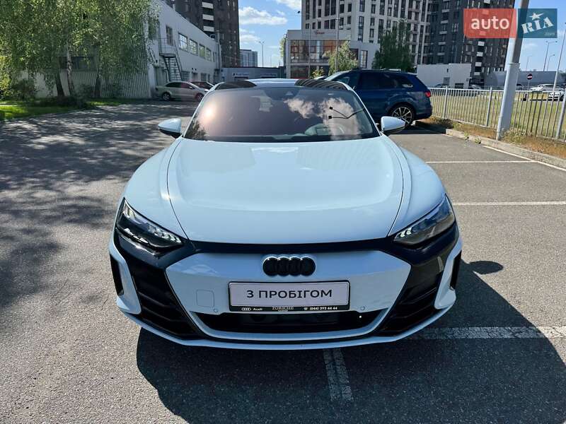 Купе Audi RS e-tron GT 2023 в Києві