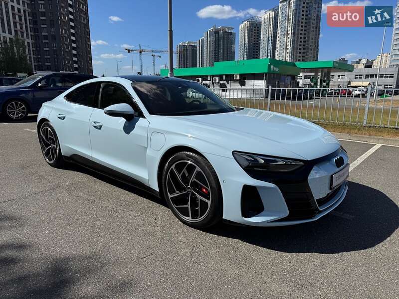 Купе Audi RS e-tron GT 2023 в Києві