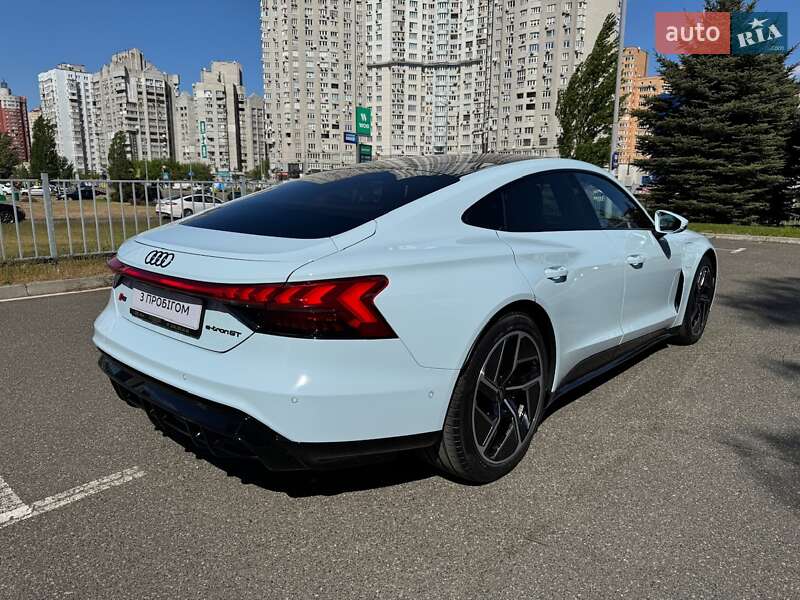Купе Audi RS e-tron GT 2023 в Києві
