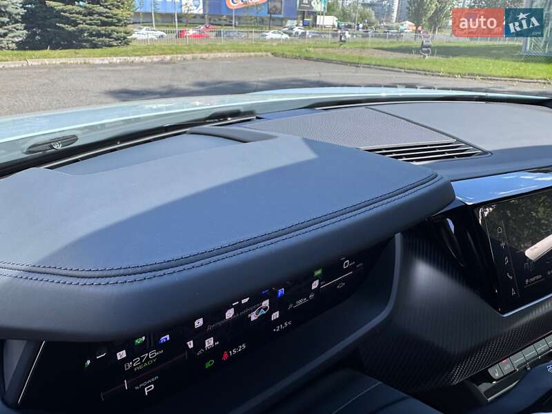 Купе Audi RS e-tron GT 2023 в Києві