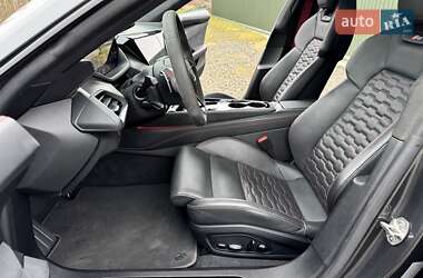 Купе Audi RS e-tron GT 2021 в 