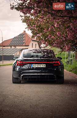 Купе Audi RS e-tron GT 2021 в 