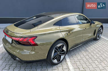 Купе Audi RS e-tron GT 2021 в 