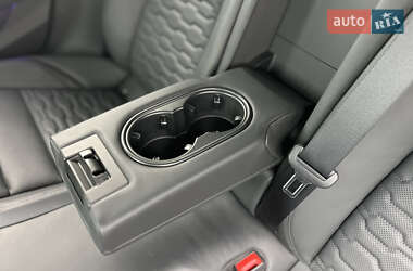 Купе Audi RS e-tron GT 2021 в 