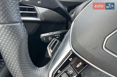 Купе Audi RS e-tron GT 2021 в 