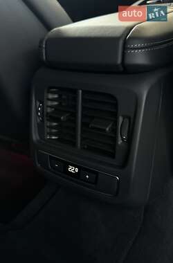 Купе Audi RS e-tron GT 2023 в 