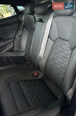 Купе Audi RS e-tron GT 2023 в 