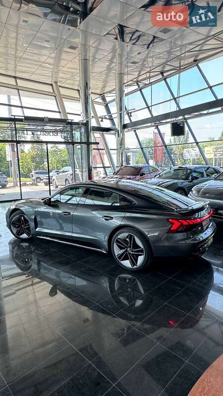 Купе Audi RS e-tron GT 2023 в Днепре
