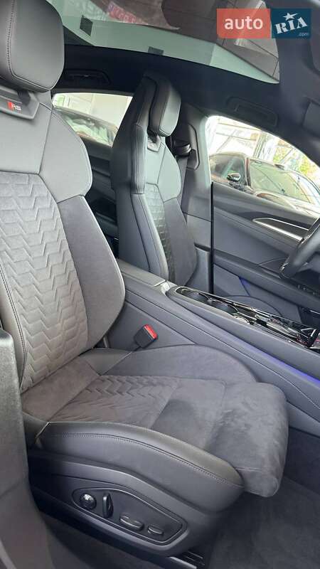 Купе Audi RS e-tron GT 2023 в Днепре