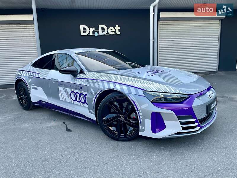 Купе Audi RS e-tron GT 2024 в Києві