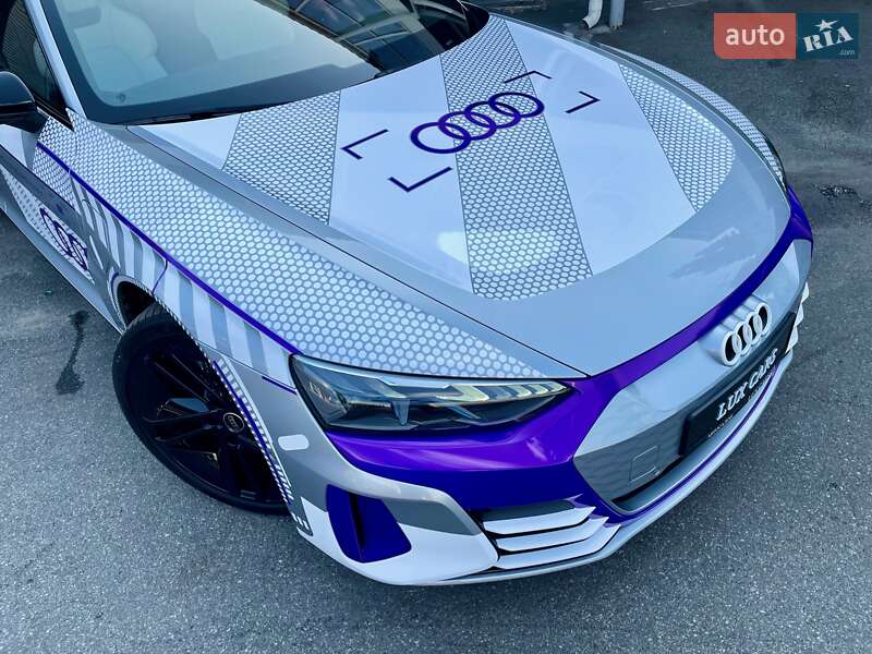 Купе Audi RS e-tron GT 2024 в Києві