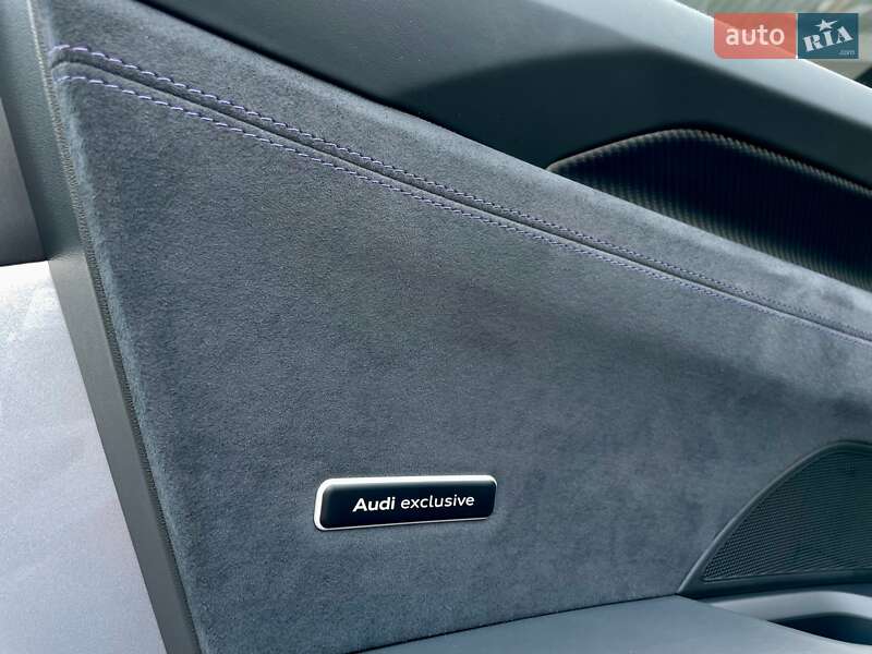 Купе Audi RS e-tron GT 2024 в Києві