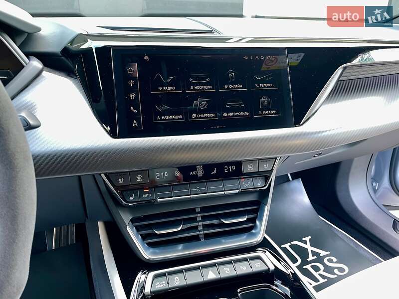 Купе Audi RS e-tron GT 2024 в Києві