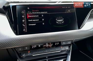 Купе Audi RS e-tron GT 2024 в 