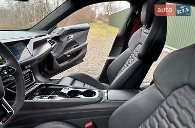Купе Audi RS e-tron GT 2021 в 