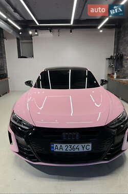 Купе Audi RS e-tron GT 2022 в 
