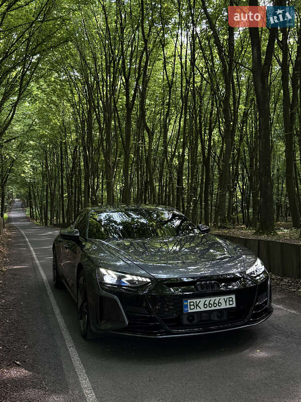 Купе Audi RS e-tron GT 2021 в Луцьку