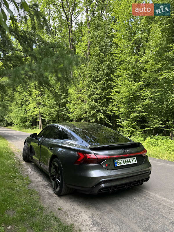 Купе Audi RS e-tron GT 2021 в Луцьку