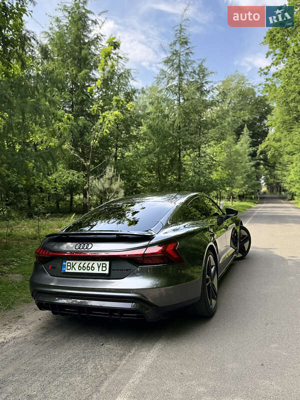 Купе Audi RS e-tron GT 2021 в Луцьку
