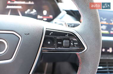 Купе Audi RS e-tron GT 2022 в 