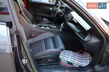 Купе Audi RS e-tron GT 2022 в 