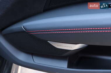 Купе Audi RS e-tron GT 2022 в 