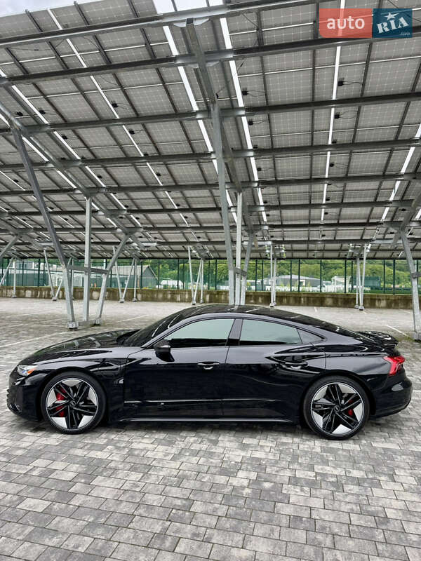 Купе Audi RS e-tron GT 2021 в Львові