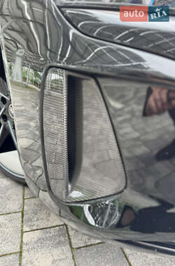 Купе Audi RS e-tron GT 2021 в 