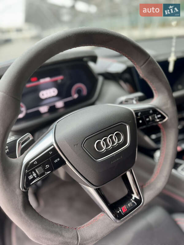 Купе Audi RS e-tron GT 2021 в Львові