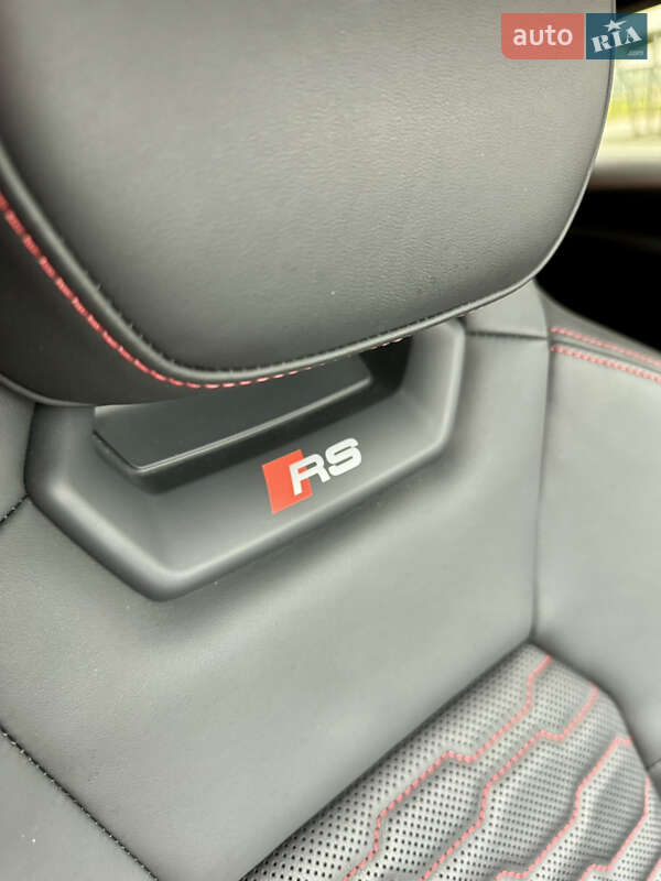 Купе Audi RS e-tron GT 2021 в Львові