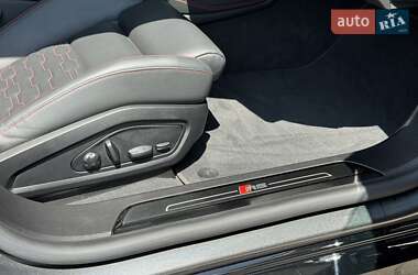 Купе Audi RS e-tron GT 2022 в 