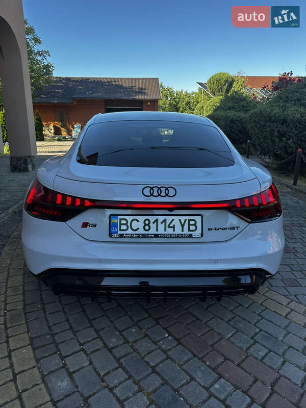 Купе Audi RS e-tron GT 2021 в Стрые