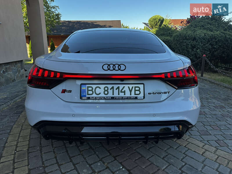Купе Audi RS e-tron GT 2021 в Стрые