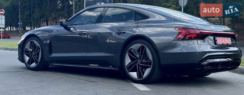 Купе Audi RS e-tron GT 2023 в Дніпрі