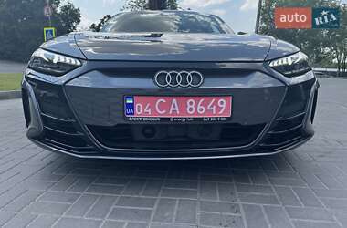 Купе Audi RS e-tron GT 2023 в 