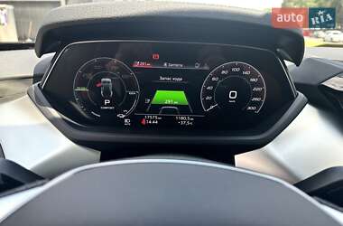 Купе Audi RS e-tron GT 2023 в 