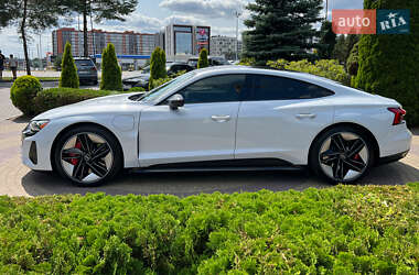 Купе Audi RS e-tron GT 2021 в 