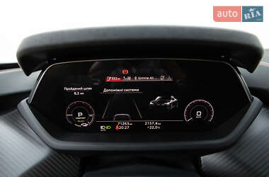 Купе Audi RS e-tron GT 2021 в 