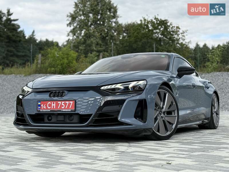 Купе Audi RS e-tron GT 2021 в Буковеле